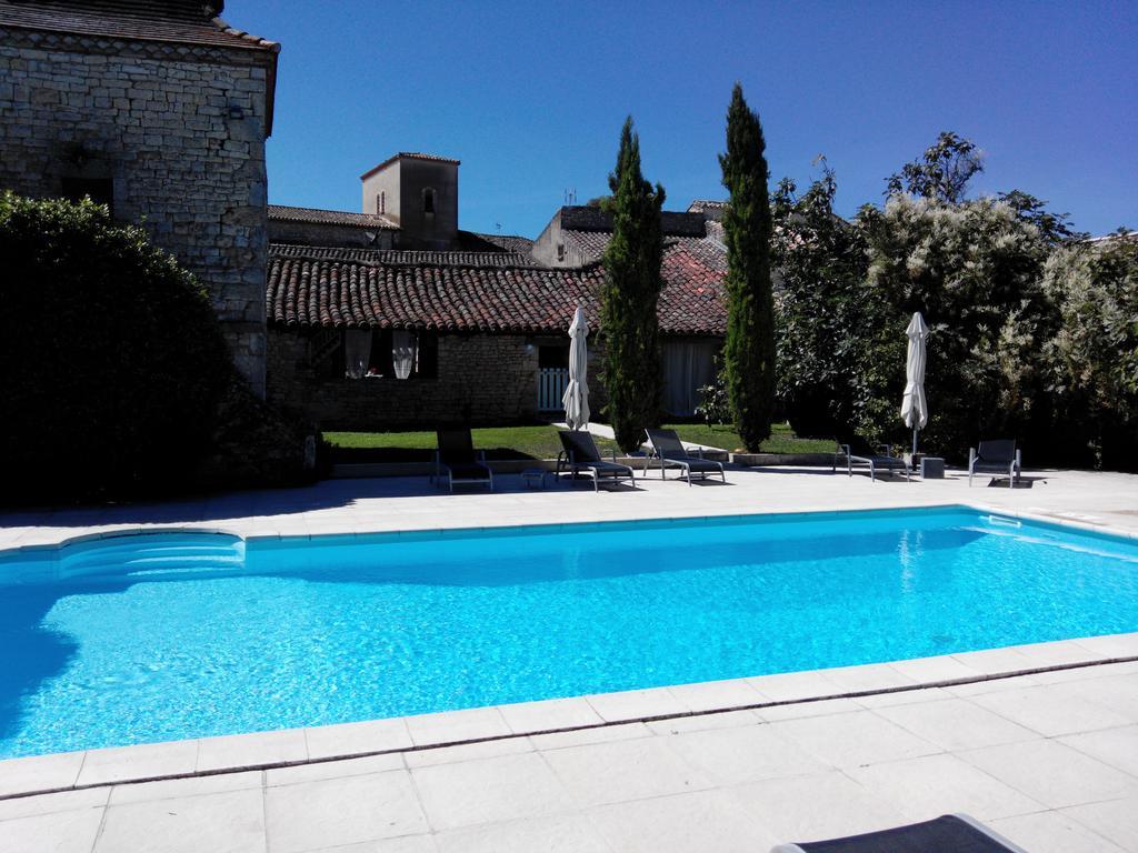 Les Vents Bleus Hotel Donnazac Bagian luar foto