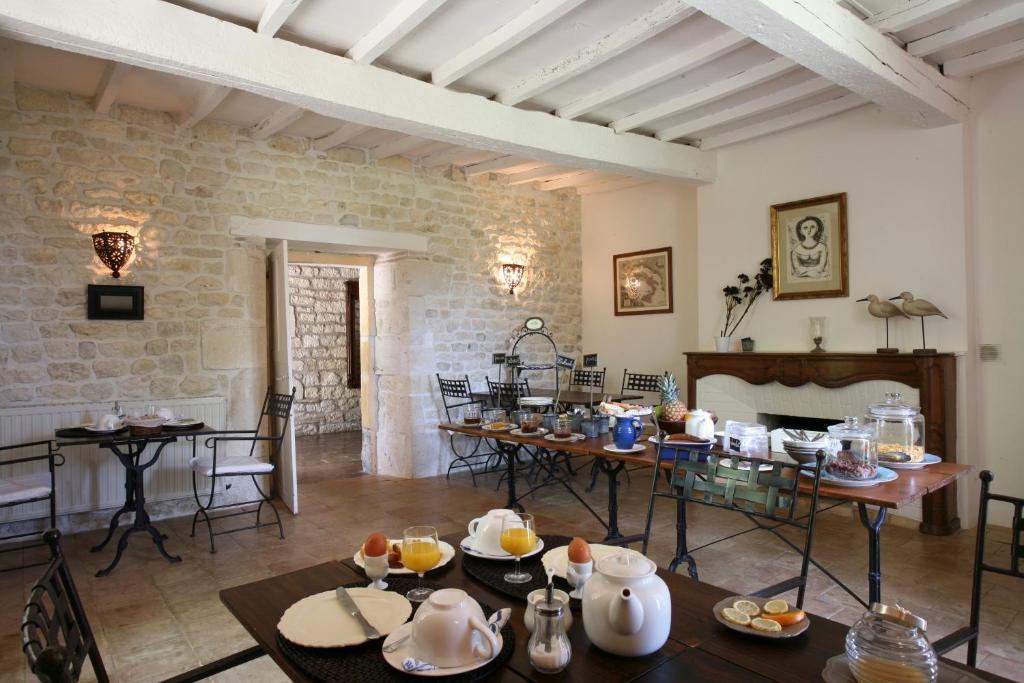 Les Vents Bleus Hotel Donnazac Bagian luar foto