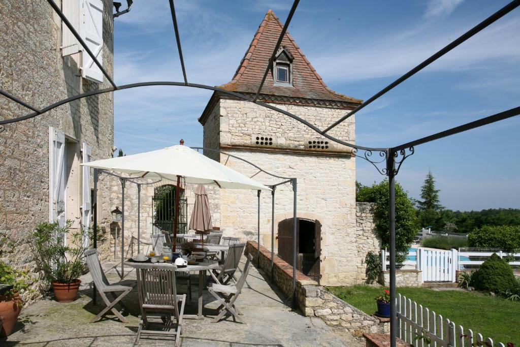 Les Vents Bleus Hotel Donnazac Bagian luar foto
