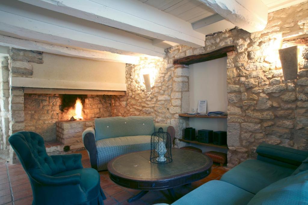 Les Vents Bleus Hotel Donnazac Bagian luar foto