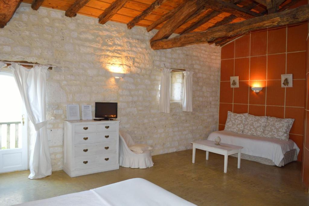 Les Vents Bleus Hotel Donnazac Ruang foto